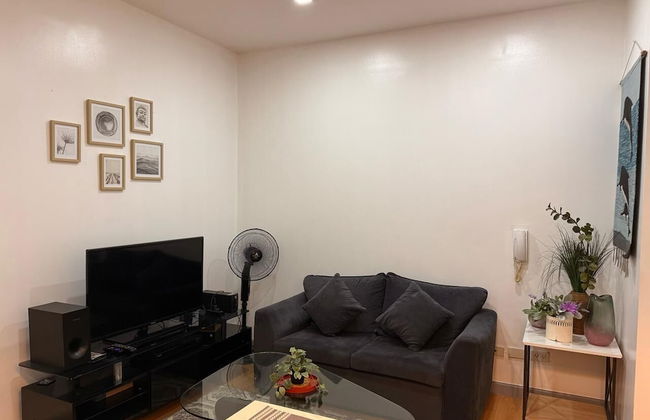 2 bedrooms in makati with balcony - Photo 1