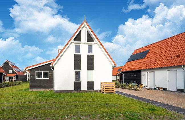 Zeeland Getaway Near Beach - Photo 36