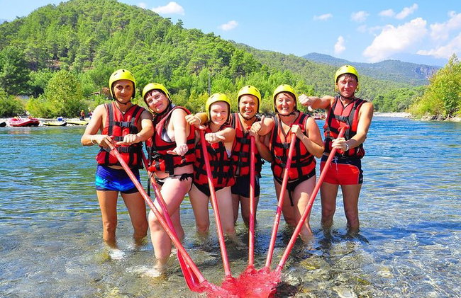 Actividad de rafting en grupo en Bozyaka - Foto 6