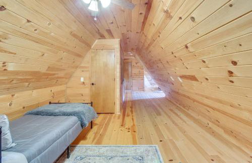 Home with Fire Pit on 27 Acres in Walhalla! - Foto 28