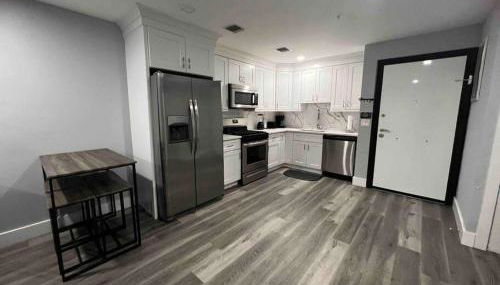 The Lovely Suite - 1BR close to NYC - Foto 5, minibar