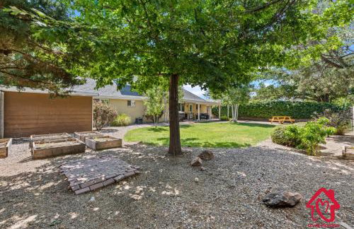 San Gabriel Stunner - An Irvie Home - Photo 43