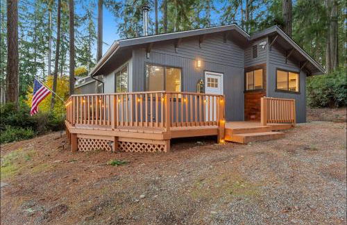 Charming Lakefront Cottage on Quiet Palmer Lake - Foto 9