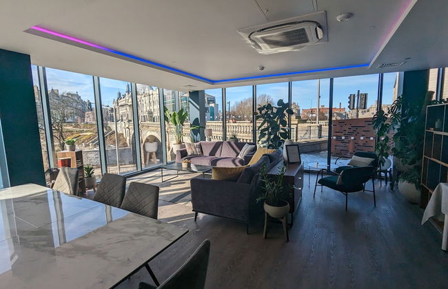 Aberdeen by Charles Hope - Foto 2