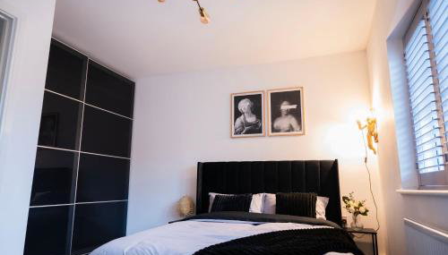 Luxurious 3-Story Townhouse, sleeps up to 10! - Foto 2