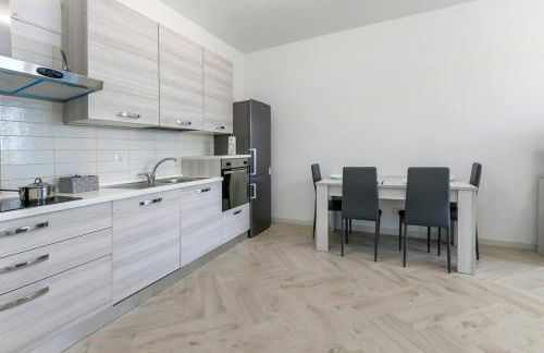 12th Floor Diamond Tower - 72 - Foto 30