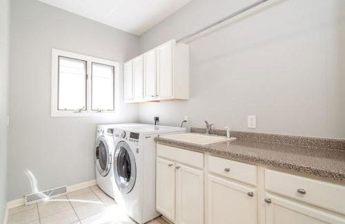 Eclectic Stylish and Cozy Milwaukee Unit - Foto 37