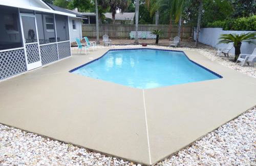 Perfecto Mundo 6, Orlando Area 4BR-2MB-3Bath Huge Pool, Ping Pong, Billiard, Disney Universal - Foto 1