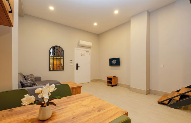 The Han YK - Photo 35