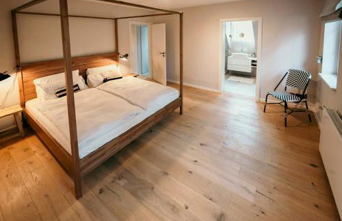 Renovated Semi-Detached House With Garden Views - Foto 20