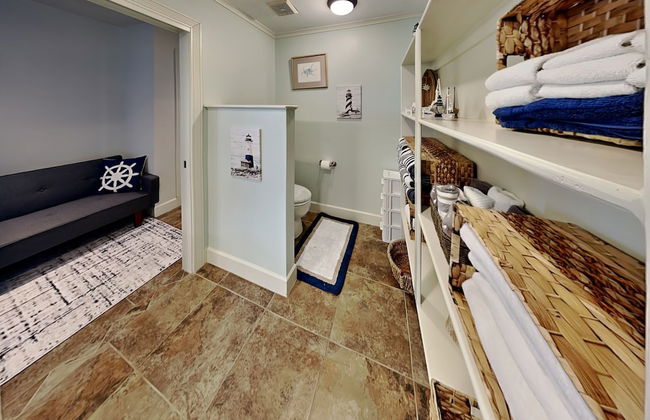 Lighthouse By the Sea - Photo 29