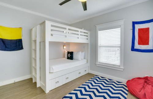 Walk to Ocean! Group Beach House in Galveston - Photo 23