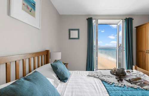 11 At The Beach - Foto 12