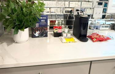 Bright, Cozy & Convenient - Minutes from UAB, Airport and Downtown Fun! - Foto 6