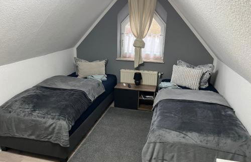 Best-Preis Stadtoase Salzwedel 2x gemütliche Wohnungen bis 8 Personen WLAN Vollausstattung nur Einzelbetten direkt im Zentrum - Foto 25