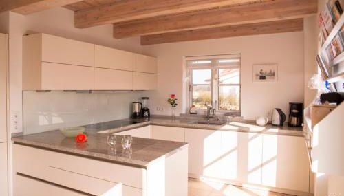 Ferienhaus " Strand 22 " an der Ostsee, Sauna, Dachterrasse, free W-LAN by SEASIDE - Foto 5