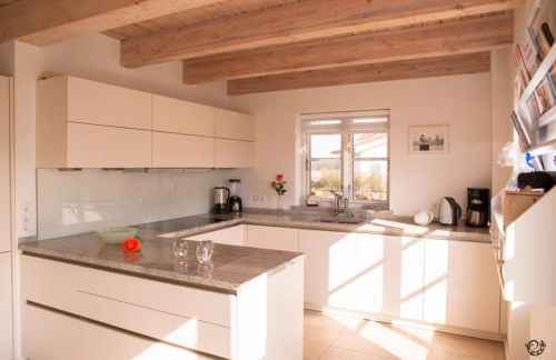 Ferienhaus " Strand 22 " an der Ostsee, Sauna, Dachterrasse, free W-LAN by SEASIDE - Foto 5