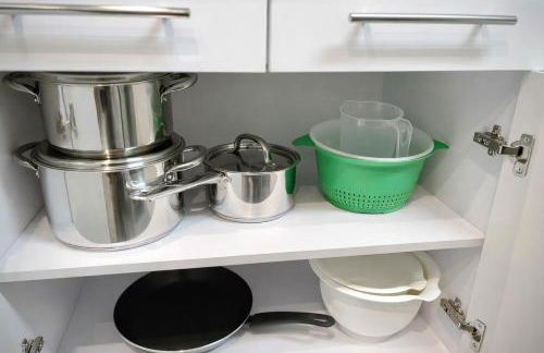 STN Kocherwald Suite - Ferienwohnung mit 4 Schlafzimmer, 8 Big Beds, Parkplatz & Balkon, Highspeed WLAN, Netflix Premium, Zentral zu Audi & Schwarz Gruppe - Foto 20