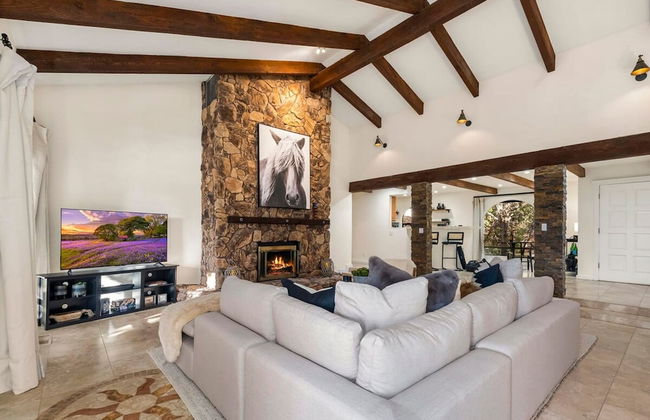 Serenity Retreat Sedona Hot Tub Games Firepit - Photo 6