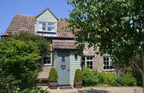 Chiddy Nook Cottage - Photo 1
