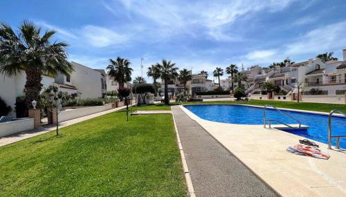 3 Bed Townhouse Overlooking Com Pool LD314 - Foto 3
