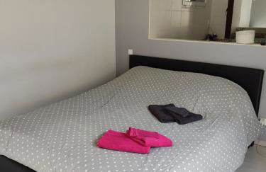 Familly 10 min du circuit 15 min de boulerie jump et 1h30 de Paris Saint Arnoult en voiture ou 55 min en train pensez aux JO - Photo 15