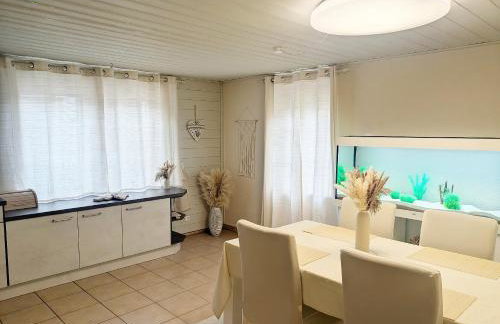 Ferienwohnung Blütenzauber in Idyllischer Lage Nähe Bodensee - Foto 14