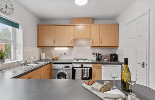 Modern 2-BR Home WiFi plus Parking - Photo 6