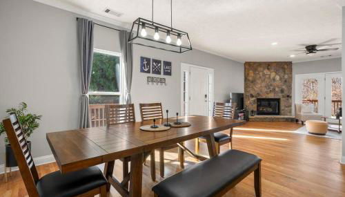 Lakeview with Dock and king bed Gainesville - Foto 5