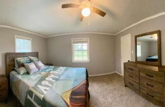 Cedar creek lake front home with Gorgeous Sunset - Foto 17