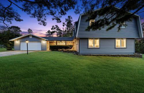 Lake Retreat Hot Tub Game Room Grill - Foto 53