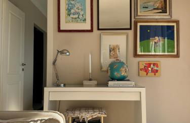 Artsy Italian lake retreat with stunning views! - Foto 19