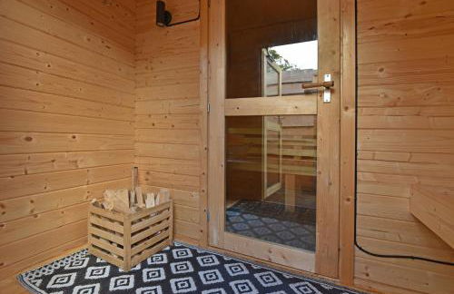 The Hayloft at Cwmffrwd Farm - Photo 28