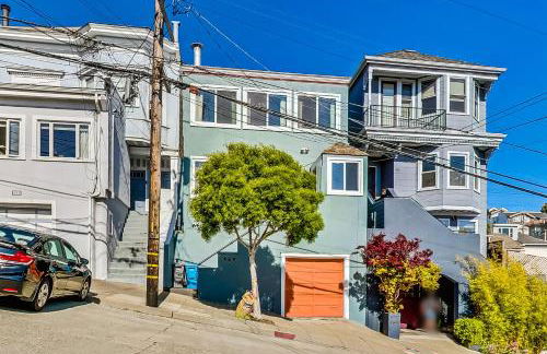 Two Bedroom, Two Newly Renovated Bathrooms, Deck - Foto 17