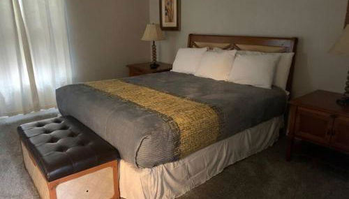 Luxury Pool with King beds Near Shops and Dining - Foto 5