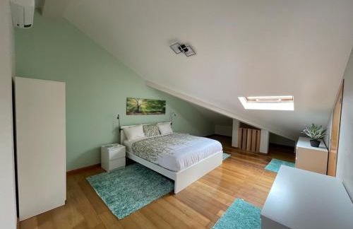 Picturesque Penthouse - Photo 13