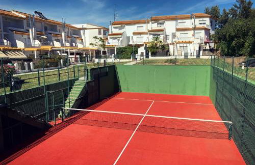 Fantastic 3-Bedroom Holiday Home including Tennis and Pool Near Golf Course - Foto 10