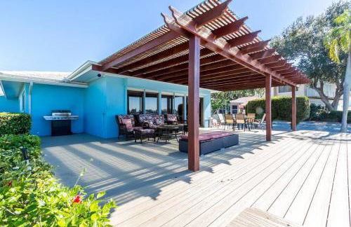 Amazing water front view home newly renovated 3BD 2BTH - Foto 29