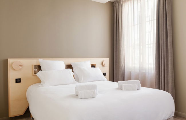 Hôtel Cloître - Entrée autonome, réception en ligne - Encore Mieux - Foto 4