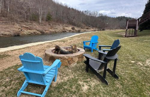 Riverbend Retreat - Photo 6