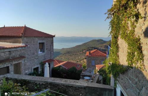 Traditional village house - Photo 3