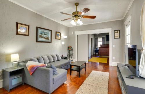 Snowmobile Trail On-Site Lakefront Mound Apt! - Foto 1