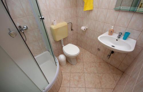 Apartments with a swimming pool Zakucac, Omis - 5954 - Photo 22