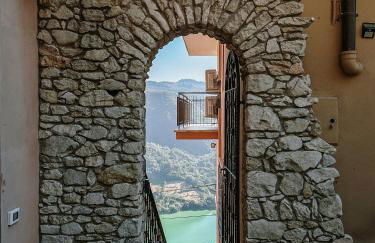 Lago del Turano - La Taverna con cucina open space e free WI-FI - Foto 24