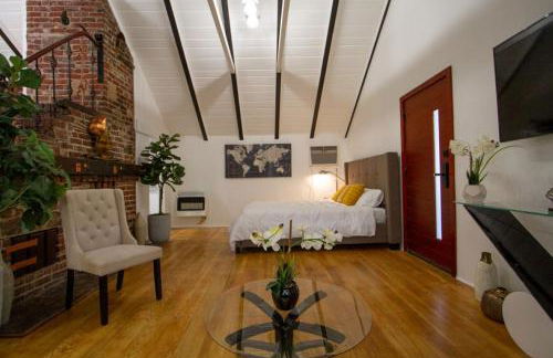 Dreamy Farmhouse in Studio City - Foto 8