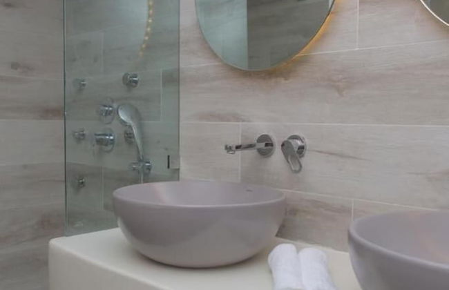 Naxos Riviera Suites - Photo 28