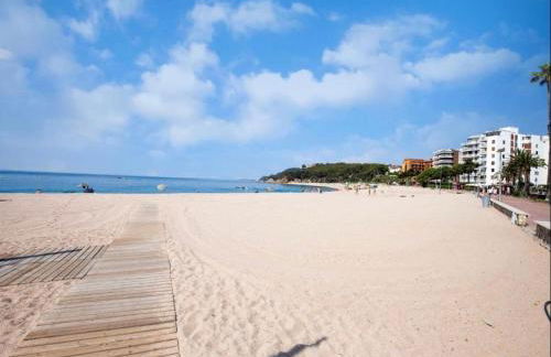 FENALS BEACH&CHIC, Boutique Apartament, free parking, full equipped near the beach - Foto 39