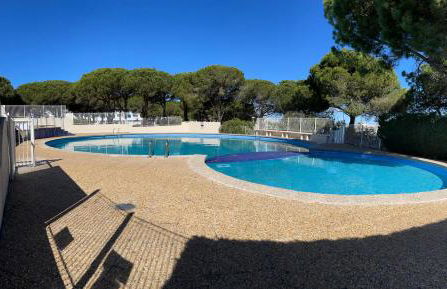 Superbe studio, terrasse, piscine, parking - Photo 3