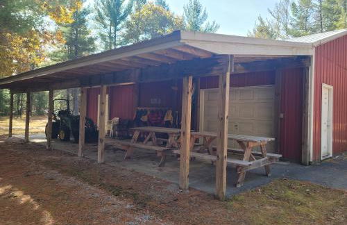 Hazel's Goose Creek Lodge - Private Riverfront! - Foto 19