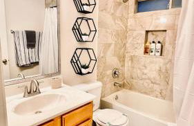 My Charming Home, Cozy, in the Heart of West Side - Foto 13